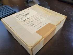 19eb512-102 Carrier Seal Assembly Housing Oem Original Rare Nib New 1499