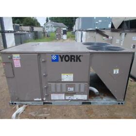 Zf078n15n4aaa7a York 6.54 Ton Predator Rooftop Gas Elec Unit 11.2 Seer 3 Phase