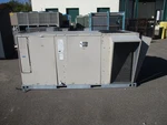 Lennox Rooftop Unit KCA120S4BN3G 10-TON 115V 1PH Mfd: 2013 *no Heat* Used. Fixed Price $4000.00.