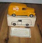 Ertl #9752 1:25 "baltimore Gas & Electric #4" 1950 Chevrolet Panel Van Bank Box. Fixed Price $25.55.