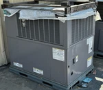 Carrier 48VGUE Ultra Low Nox 2.5-TON Package Air Conditioner 3-PHASE 208/230V. Fixed Price $3599.99.